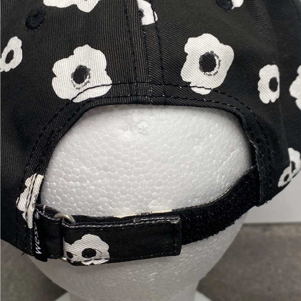 Wesc Han’s Poppy Patterned Black and White strapback cap - hat - Picture 5 of 10
